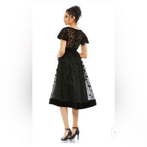 Mac Duggal embellished butterfly sleeve velvet hem midi dress.